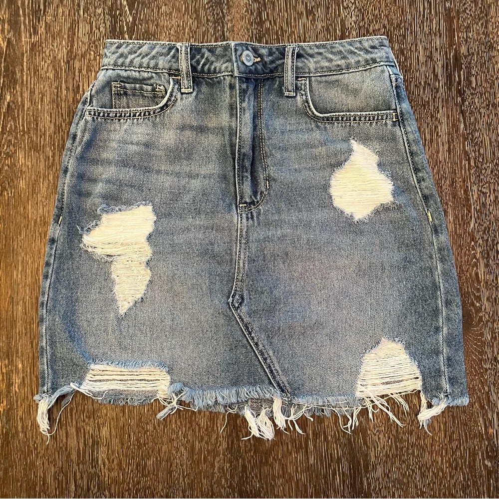 Hollister Ultra High-Rise Distressed Denim Blue Jean Skirt Size 3 W26